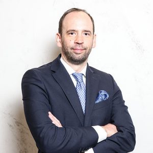 Dr. Gabor& MOCSKONYI